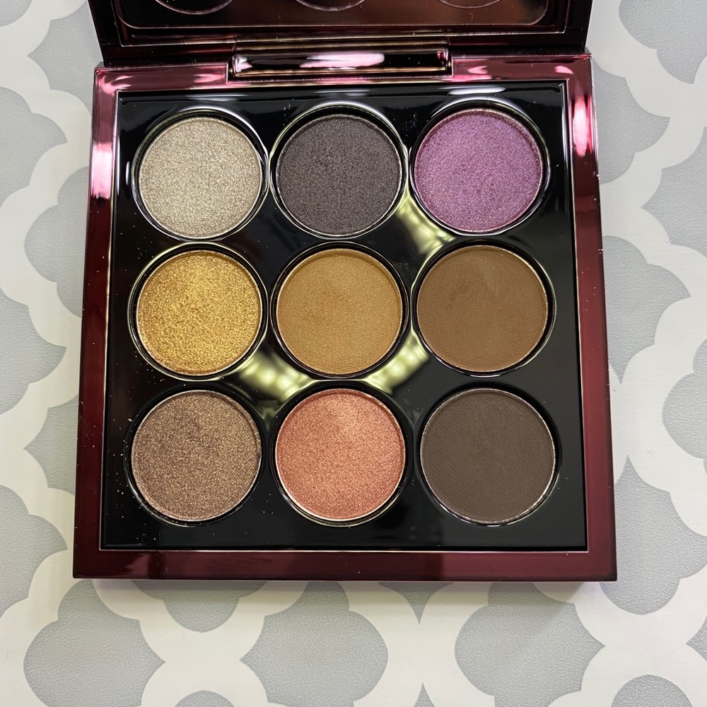 MAC x Aaliyah Eyeshadow Palette! Age ain’t nothin